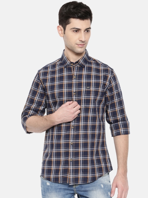 

The Indian Garage Co Men Navy Blue Regular Fit Checked Casual Shirt
