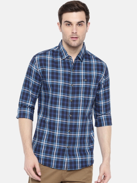 

The Indian Garage Co Men Blue Regular Fit Checked Casual Shirt