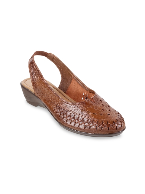 

Mochi Women Tan Brown Solid Leather Pumps