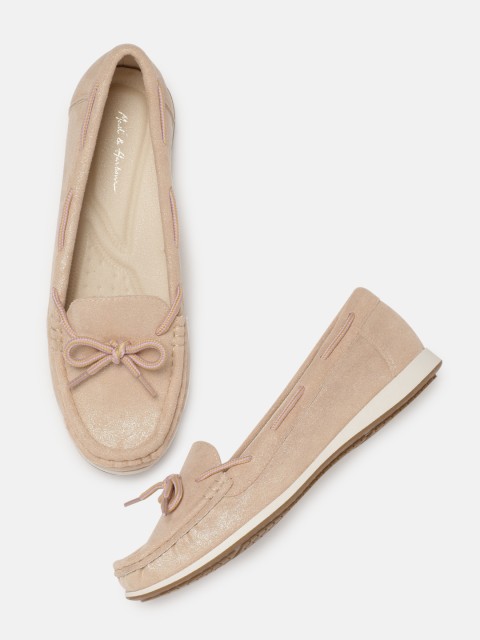 

Mast & Harbour Women Beige Boat Shoes