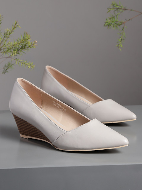 

CORSICA Women Off-White Solid Pumps