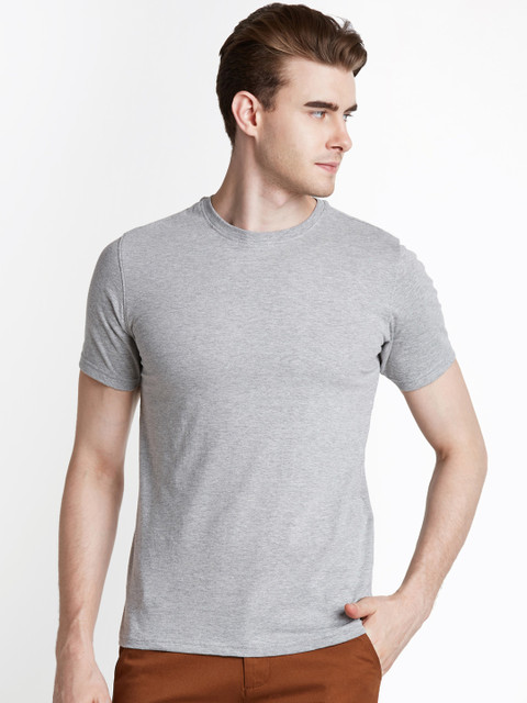 

Spiritus by pantaloons Men Grey Solid Round Neck Pure Cotton T-shirt