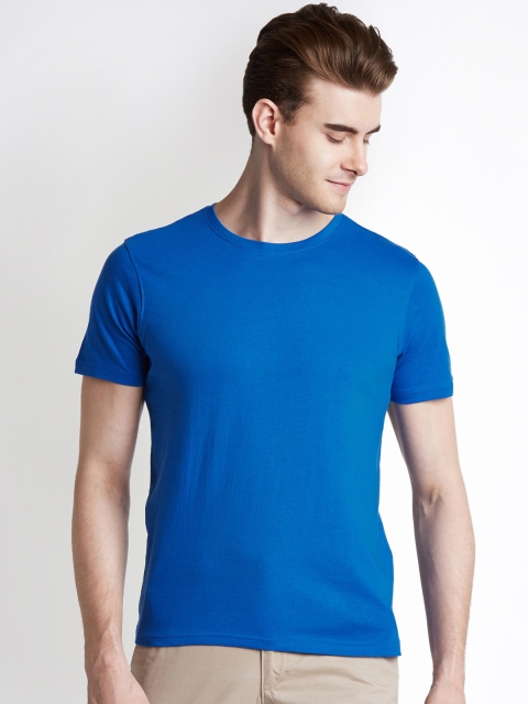 

Spiritus by pantaloons Men Blue Solid Round Neck Pure Cotton T-shirt
