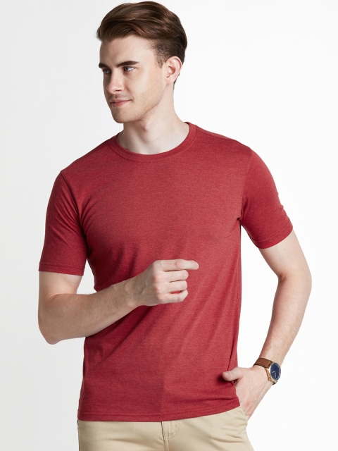 

Spiritus by pantaloons Men Red Solid Round Neck Pure Cotton T-shirt