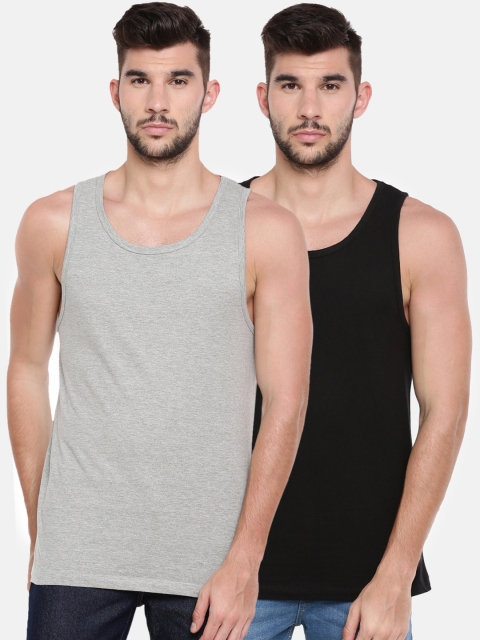 

Chennis Men Pack Of 2 Solid Round Neck T-shirt, Black