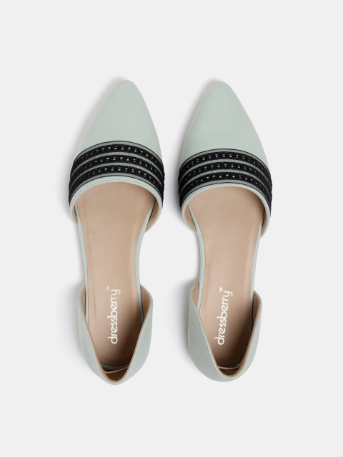 

DressBerry Women Green Solid Ballerinas
