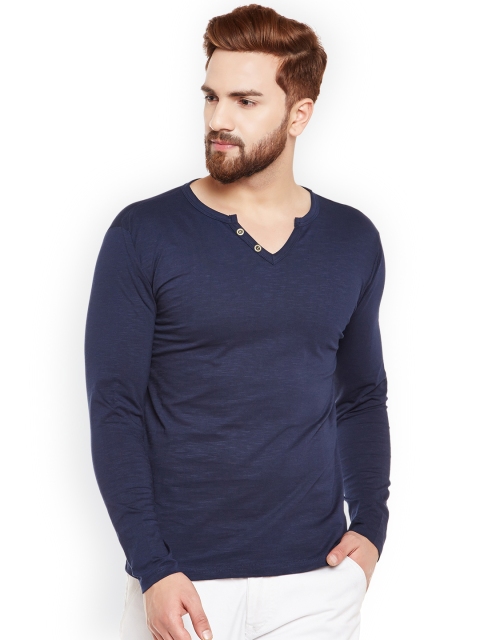 

The Dry State Men Navy Blue Solid Round Neck T-shirt