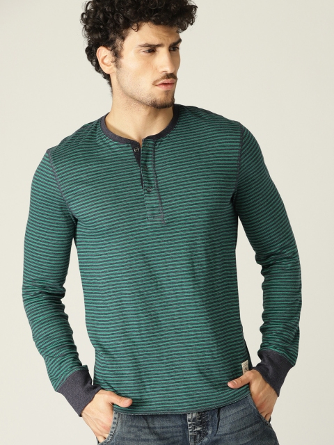 

United Colors of Benetton Men Green & Navy Blue Striped Henley Neck T-shirt