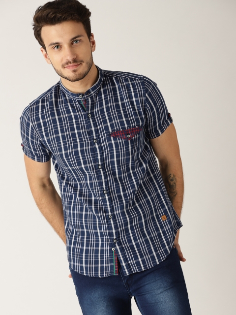 

United Colors of Benetton Men Navy Blue & White Slim Fit Checked Casual Shirt