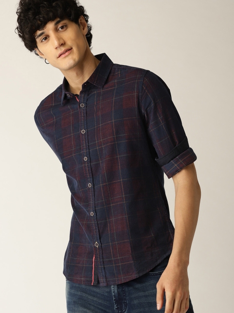 

United Colors of Benetton Men Navy Blue & Burgundy Slim Fit Checked Casual Shirt