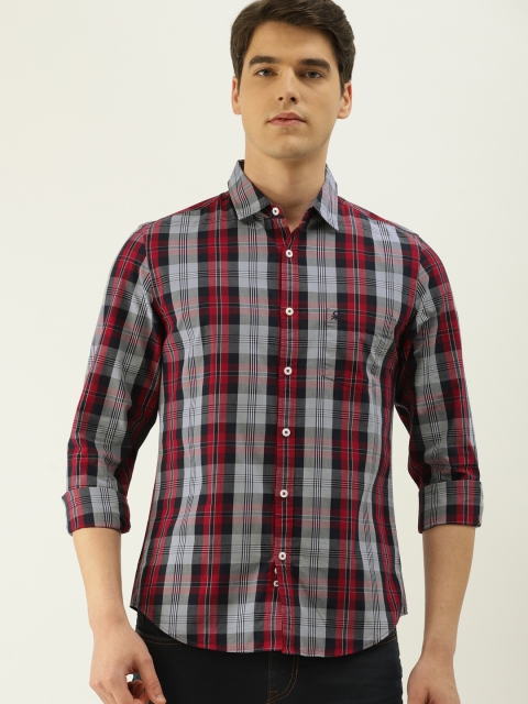 

United Colors of Benetton Men Grey & Red Slim Fit Checked Casual Shirt