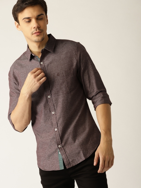 

United Colors of Benetton Men Burgundy Slim Fit Solid Casual Shirt