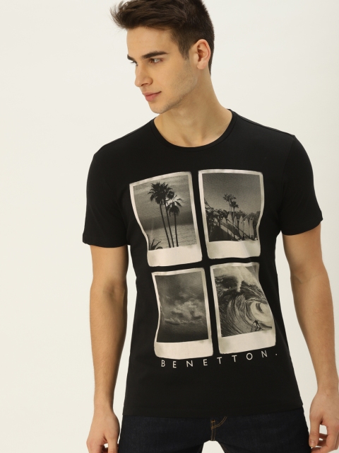 

United Colors of Benetton Men Black Printed Round Neck T-shirt