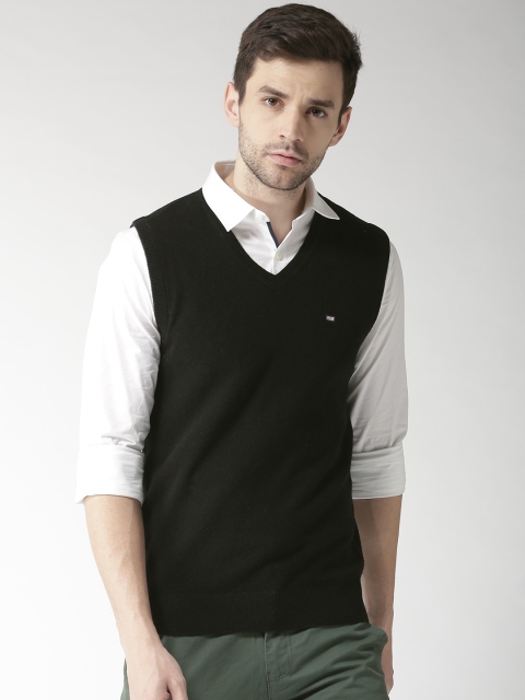 

Arrow Sport Men Black Solid Sweater Vest