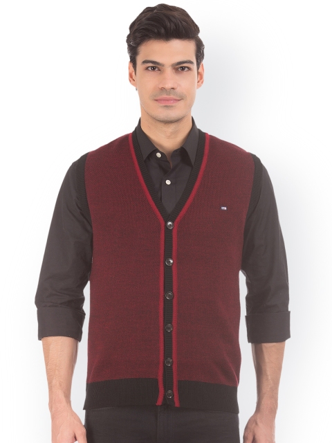

Arrow Sport Men Maroon Solid Sweater Vest