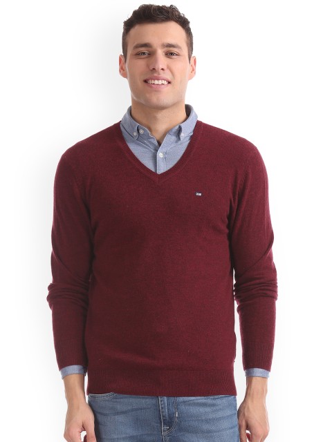 

Arrow Sport Men Red Solid Sweater