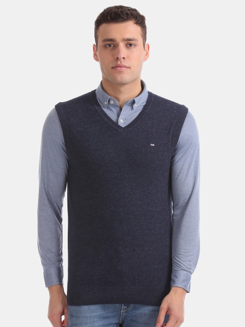 

Arrow Sport Men Navy Solid Sweater Vest, Navy blue
