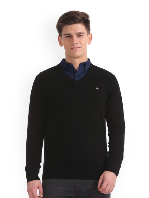 

Arrow Sport Men Black Solid Sweater