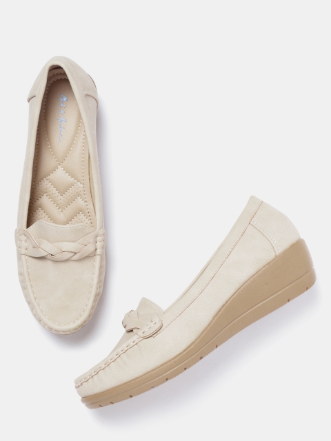 

Mast & Harbour Women Beige Solid Heeled Loafers