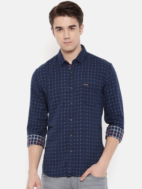 

Wrangler Men Blue Slim Fit Printed Casual Shirt