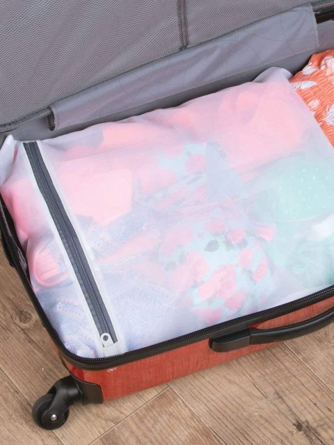 

INTERDESIGN White Mesh Laundry Bag