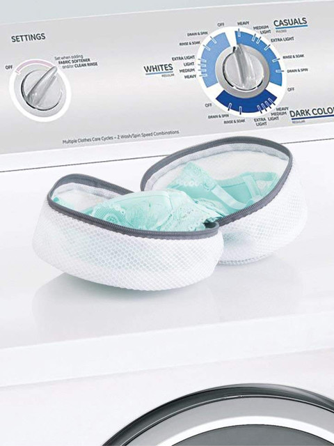 

INTERDESIGN Pack of 2 White Mesh Washing Bag for Delicates