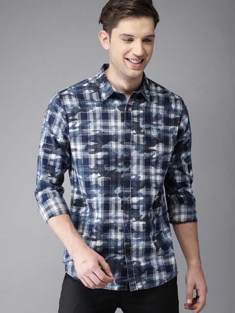 

HERE&NOW Men Blue & White Regular Fit Checked Casual Shirt