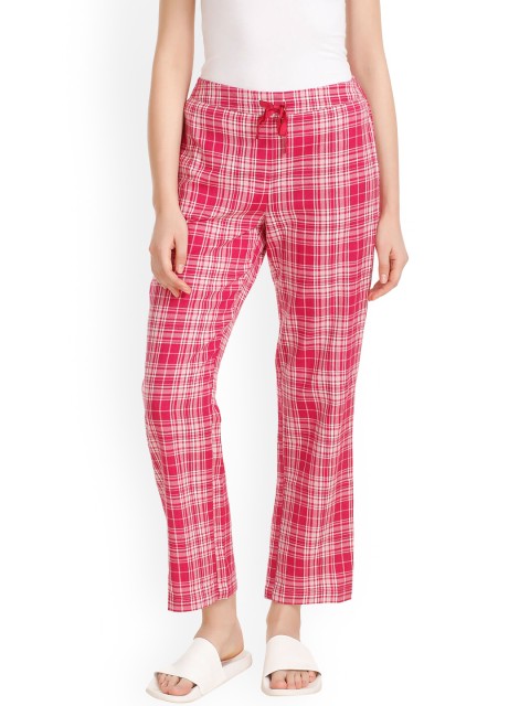 

Zivame Women Pink Checked Pyjamas