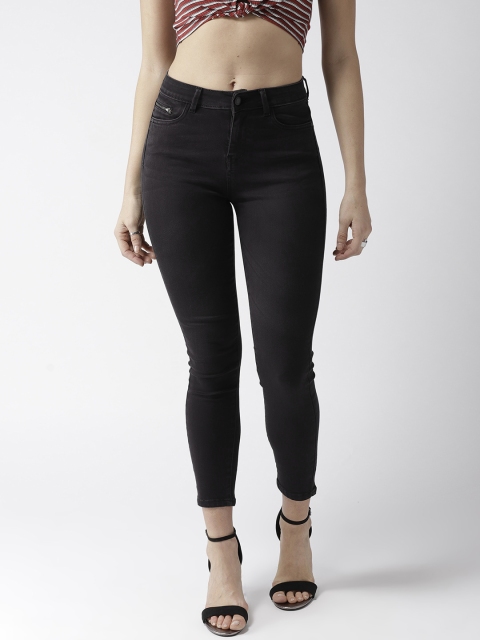 

Madame Women Black Regular Fit Mid-Rise Clean Look Stretchable Cropped Jeans