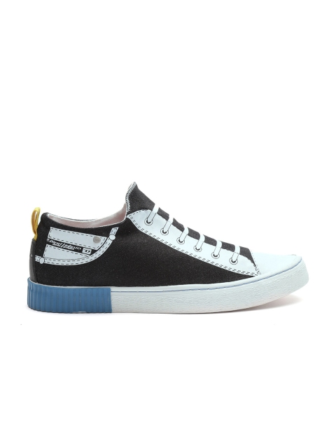 

DIESEL Men Black & White Printed Slip-On Sneakers