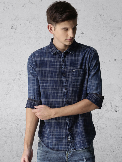 

Ecko Unltd Men Navy Blue Regular Fit Checked Casual Shirt