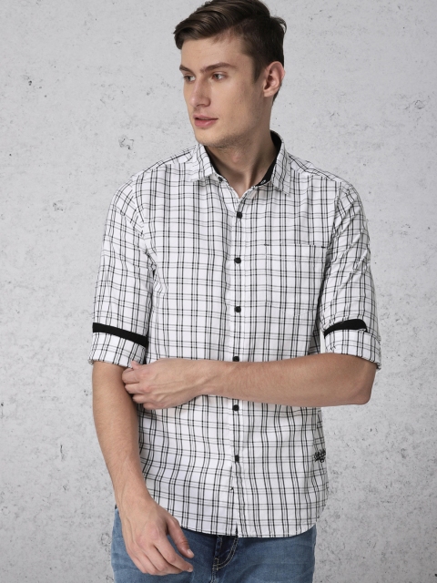 

Ecko Unltd Men White & Black Slim Fit Checked Casual Shirt