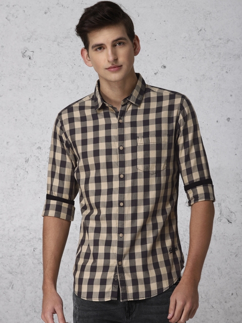 

Ecko Unltd Men Beige & Navy Blue Slim Fit Checked Casual Shirt