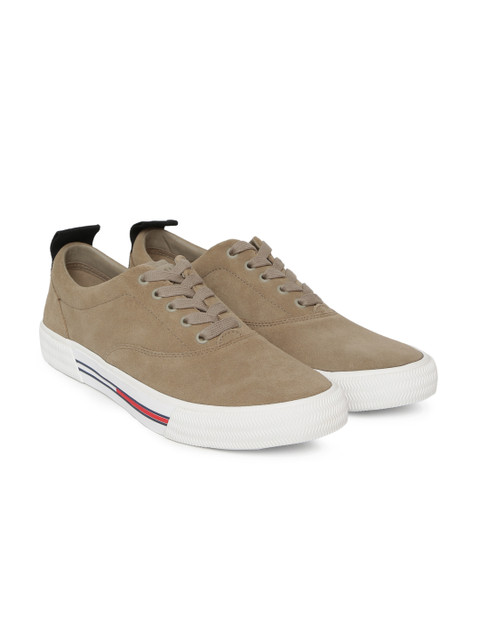 

Tommy Hilfiger Men Brown Sneakers