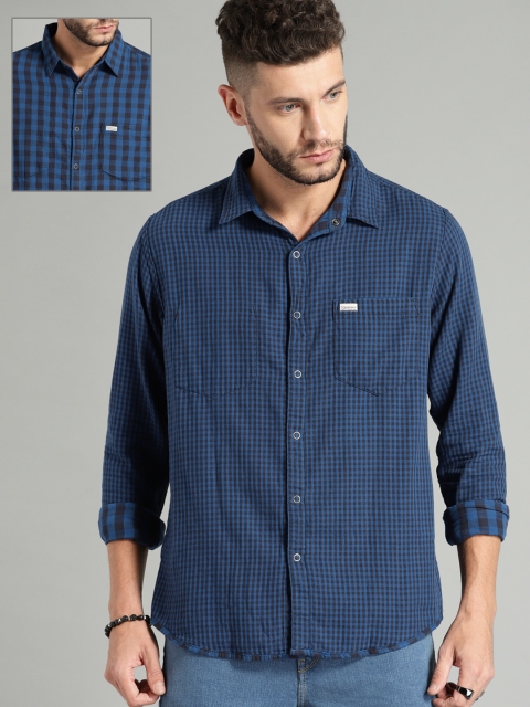 

Roadster Men Blue & Black Regular Fit Checked Reversible Casual Shirt