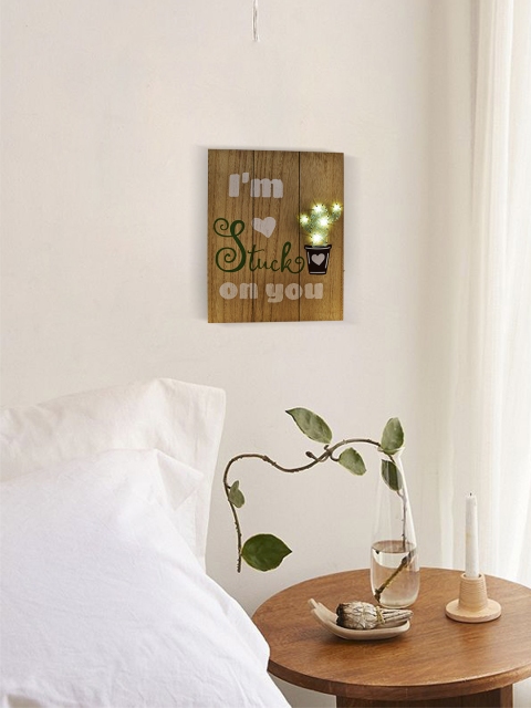 

Archies Brown Wooden LED Wall Hanging