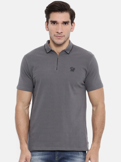 

Breakbounce Men Grey Solid Polo Collar T-shirt