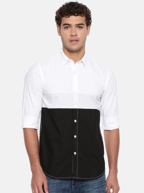 

Breakbounce Men White & Black Slim Fit Colourblocked Casual Shirt