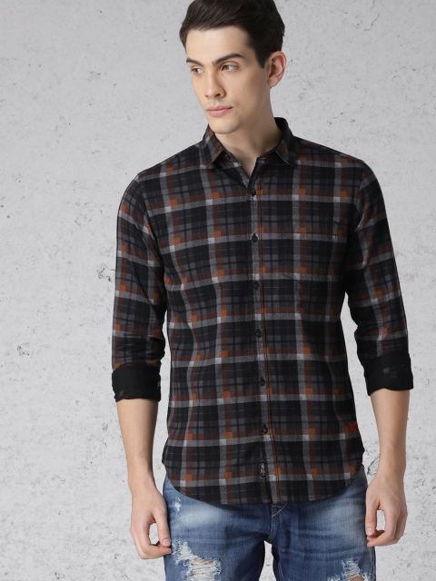 

Ecko Unltd Men Black & Brown Slim Fit Checked Casual Shirt