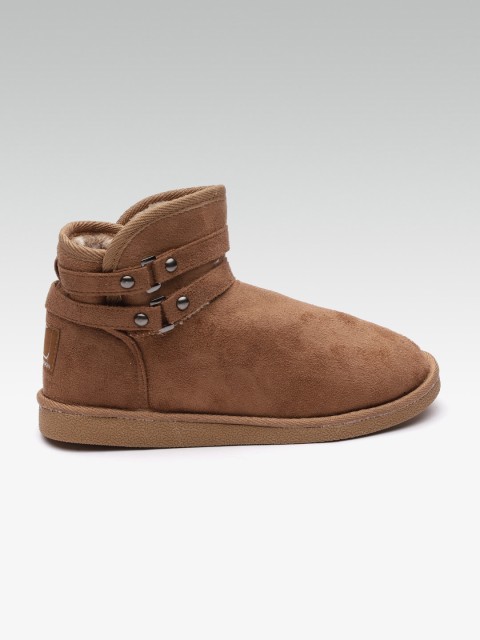 

Carlton London Women Brown Solid Mid-Top Uggs