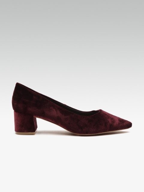 

Carlton London Women Burgundy Solid Suede Pumps