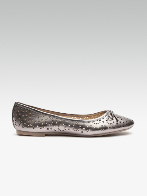 

Carlton London Women Gunmetal-Toned Solid Ballerinas with Laser Cuts, Metallic