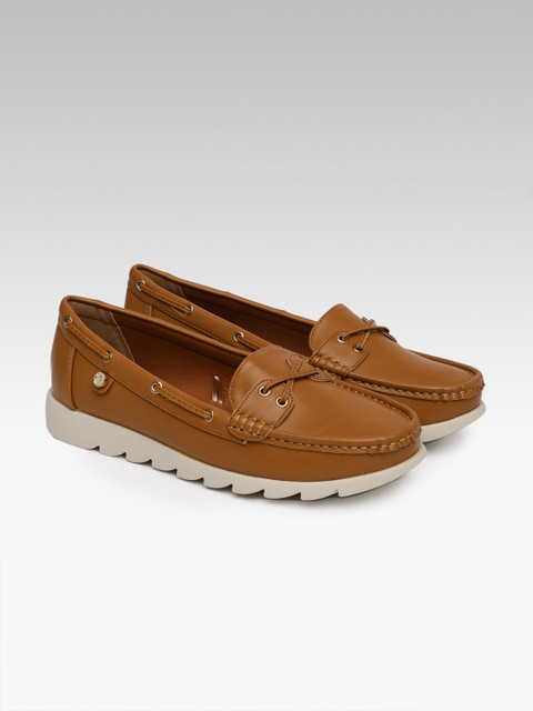 

Carlton London Women Camel Brown Solid Synthetic Flats