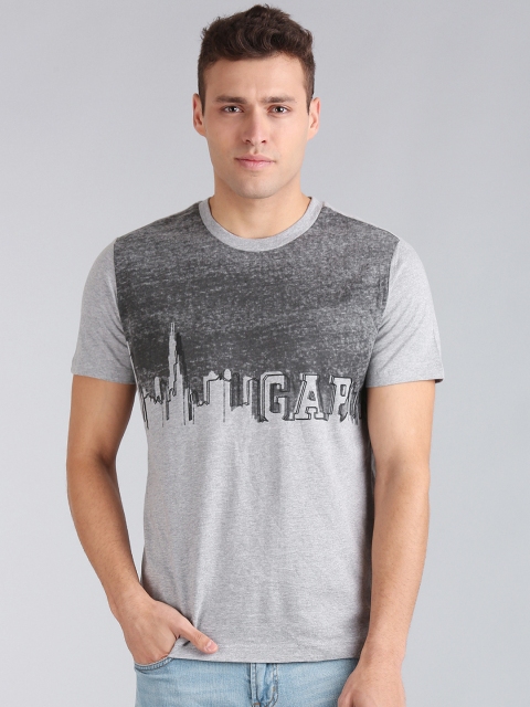 

GAP Men Grey Skyline Printed T-shirt