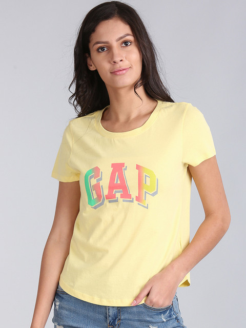 

GAP Women Yellow Printed Round Neck T-shirt