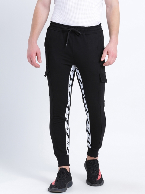 

Tinted Men Black Solid Slim Fit Joggers