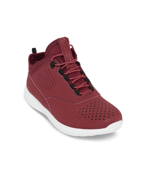 

Duke Men Maroon Sneakers