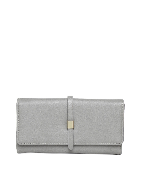 

Lino Perros Women Grey Solid Three Fold Wallet