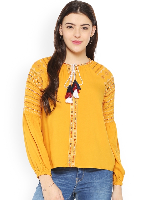 

People Women Yellow Solid Top