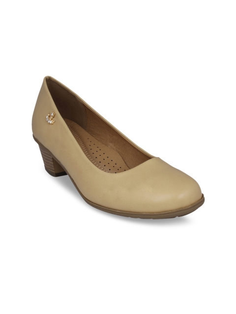 

pelle albero Women Beige Solid Pumps